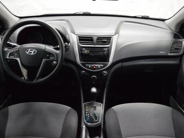 Hyundai Solaris I с пробегом 2013 года, цена 429 000 рублей, 286078 км, седан, Автокод Объявления