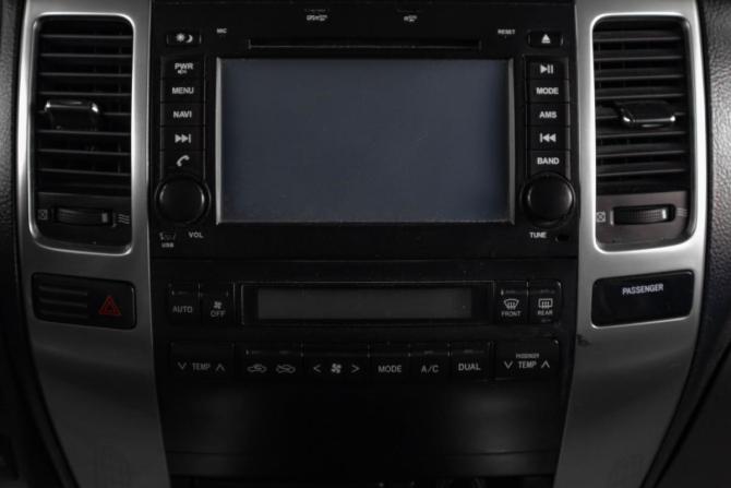 Toyota Land Cruiser Prado 120 Series Рестайлинг с пробегом 2008 года, цена 2 379 000 рублей, 285400 км, внедорожник, Автокод Объявления