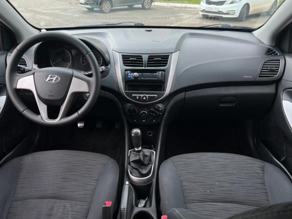 Hyundai Solaris I с пробегом 2014 года, цена 795 000 рублей, 184921 км, седан, Автокод Объявления