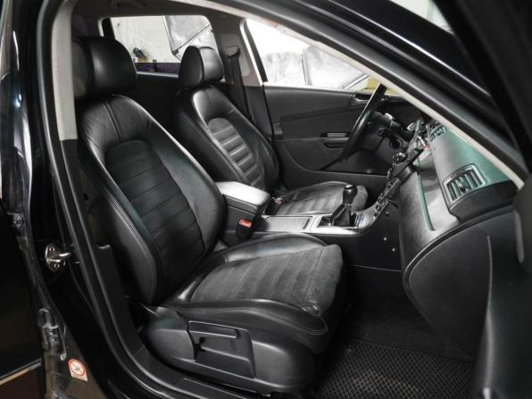 Volkswagen Passat B6 с пробегом 2006 года, цена 599 000 рублей, 278261 км, универсал, Автокод Объявления