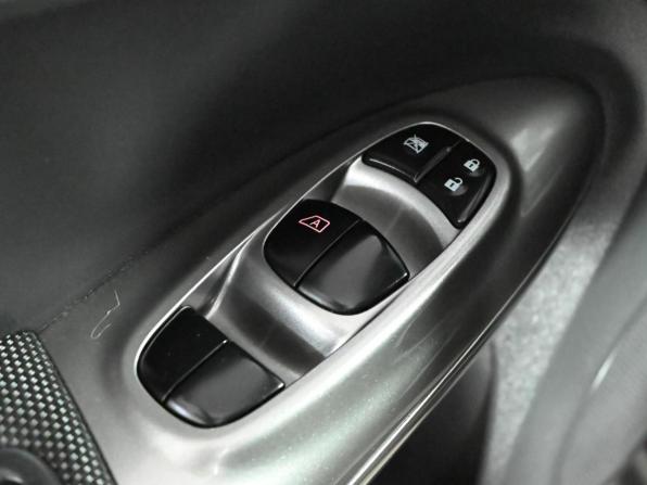 Nissan Juke I с пробегом 2012 года, цена 1 100 000 рублей, 137241 км, внедорожник, Автокод Объявления