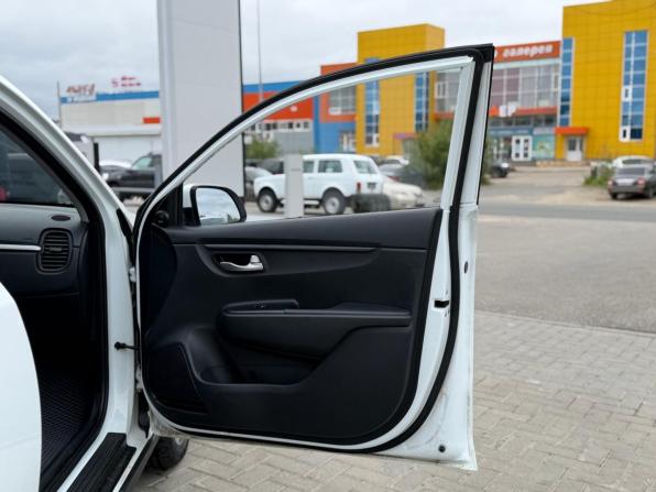 Kia Rio IV с пробегом 2019 года, цена 1 650 000 рублей, 95490 км, хэтчбек, Автокод Объявления