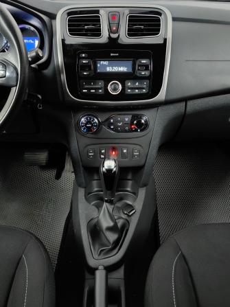 Renault Sandero II с пробегом 2018 года, цена 925 000 рублей, 109715 км, хэтчбек, Автокод Объявления