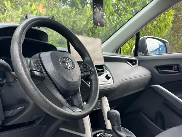 Toyota Corolla Cross I с пробегом 2024 года, цена 3 150 000 рублей, 29873 км, внедорожник, Автокод Объявления