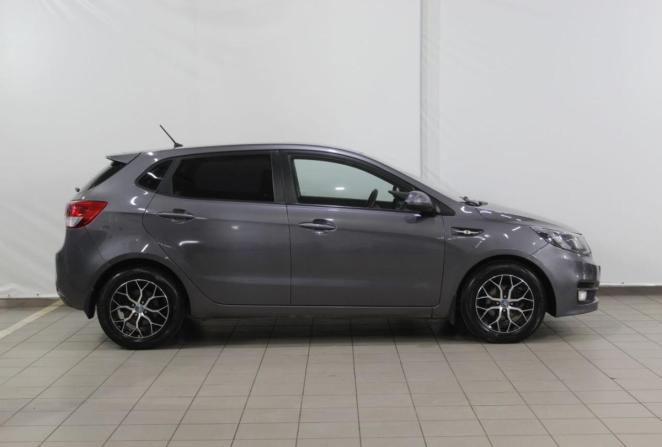 Kia Rio III Рестайлинг с пробегом 2015 года, цена 830 000 рублей, 162802 км, хэтчбек, Автокод Объявления