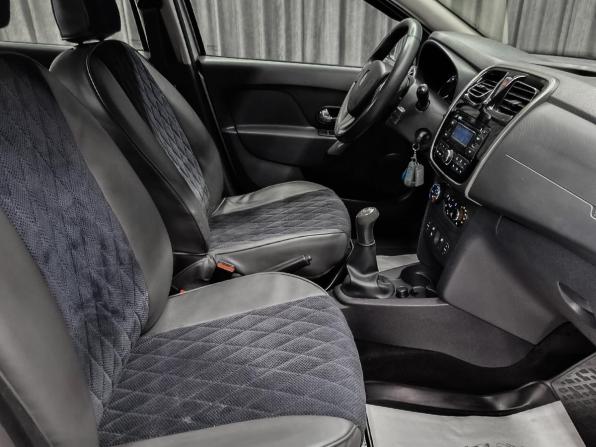 Renault Sandero II с пробегом 2015 года, цена 680 000 рублей, 145000 км, хэтчбек, Автокод Объявления