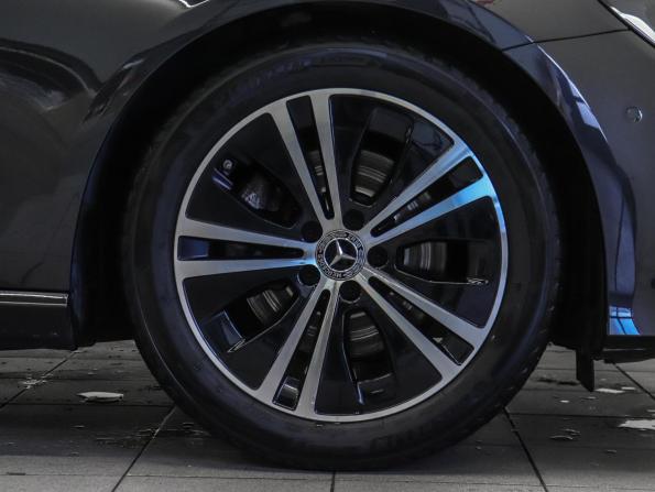Mercedes-Benz E-Класс V (W213 S213 C238) Рестайлинг с пробегом 2021 года, цена 4 350 000 рублей, 52121 км, седан, Автокод Объявления
