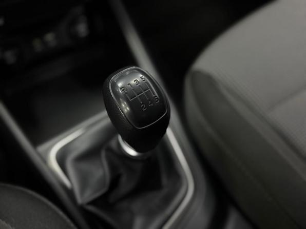 Hyundai Solaris II с пробегом 2018 года, цена 1 149 000 рублей, 132000 км, седан, Автокод Объявления