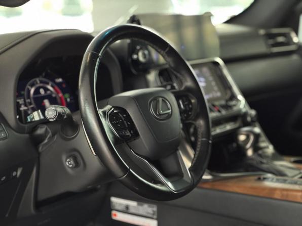 Lexus LX IV с пробегом 2024 года, цена 12 990 000 рублей, 66759 км, внедорожник, Автокод Объявления