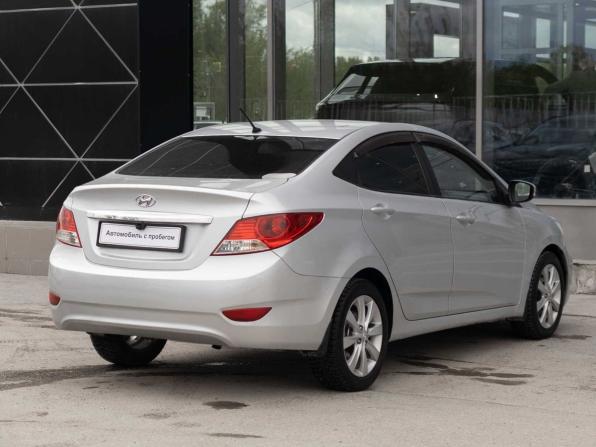 Hyundai Solaris I с пробегом 2013 года, цена 730 000 рублей, 210002 км, седан, Автокод Объявления