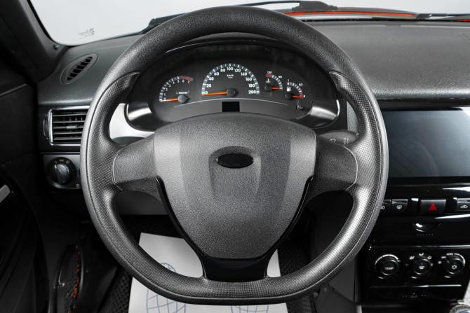 Lada (ВАЗ) Priora I с пробегом 2011 года, цена 649 000 рублей, 205000 км, седан, Автокод Объявления