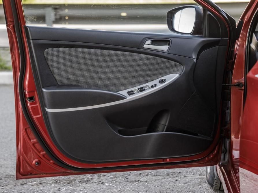 Hyundai Solaris I Волгоград  - изображение 22