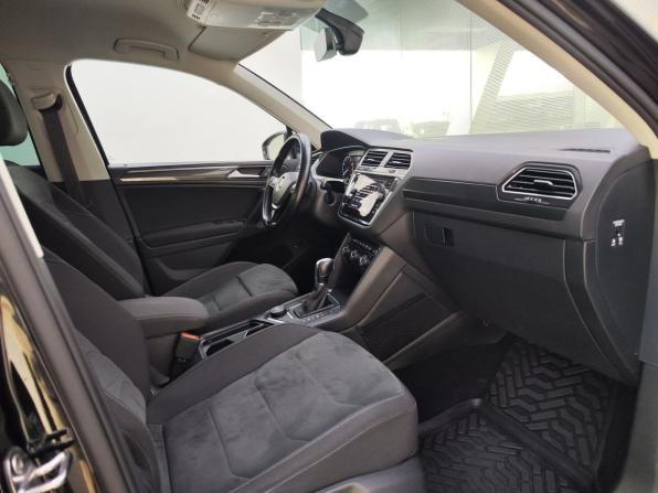 Volkswagen Tiguan II с пробегом 2018 года, цена 2 790 000 рублей, 105500 км, внедорожник, Автокод Объявления