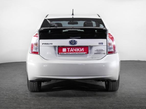 Toyota Prius III Рестайлинг (XW30) с пробегом 2014 года, цена 1 040 000 рублей, 220486 км, лифтбек, Автокод Объявления
