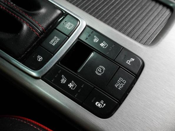 Kia Optima IV Рестайлинг с пробегом 2018 года, цена 2 154 000 рублей, 145317 км, седан, Автокод Объявления
