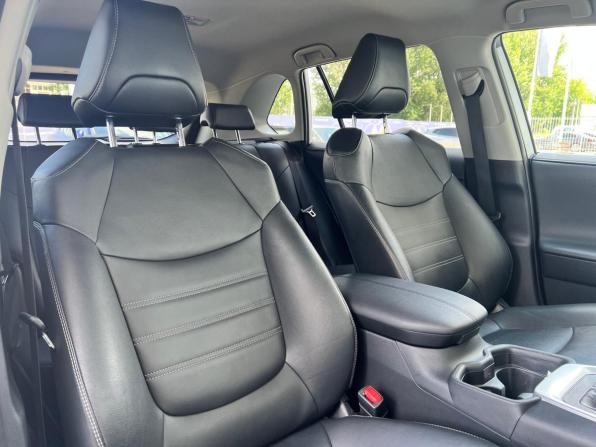Toyota RAV4 V (XA50) с пробегом 2022 года, цена 3 990 000 рублей, 54988 км, внедорожник, Автокод Объявления