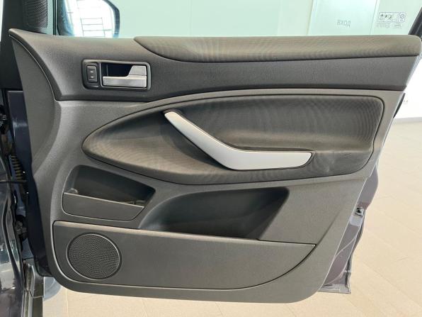 Ford Kuga I с пробегом 2012 года, цена 785 000 рублей, 247403 км, внедорожник, Автокод Объявления