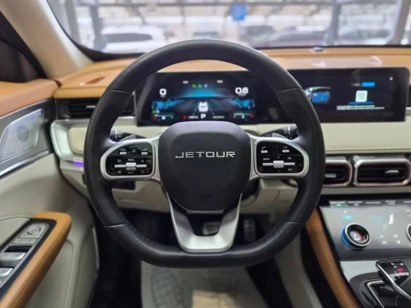 JETOUR X70+ I Рестайлинг с пробегом 2023 года, цена 2 050 000 рублей, 23400 км, внедорожник, Автокод Объявления