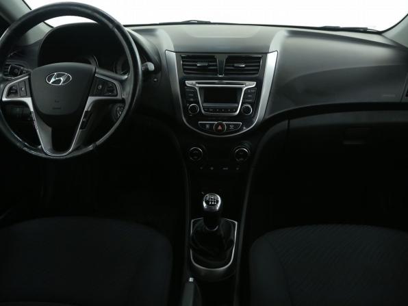 Hyundai Solaris I Рестайлинг с пробегом 2014 года, цена 700 000 рублей, 164000 км, седан, Автокод Объявления