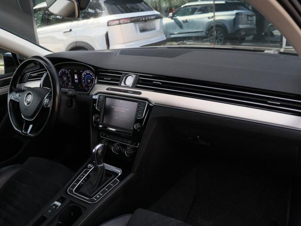 Volkswagen Passat B8 с пробегом 2015 года, цена 1 599 000 рублей, 174617 км, седан, Автокод Объявления