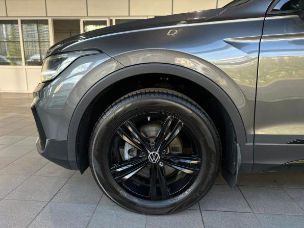 Volkswagen Tiguan II Рестайлинг с пробегом 2022 года, цена 3 460 000 рублей, 49011 км, внедорожник, Автокод Объявления