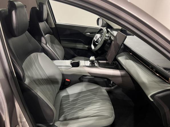 Changan Lamore с пробегом 2023 года, цена 2 099 000 рублей, 31118 км, седан, Автокод Объявления