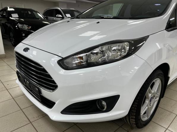 Ford Fiesta Mk6 Рестайлинг с пробегом 2016 года, цена 920 000 рублей, 68336 км, седан, Автокод Объявления