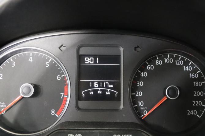 Volkswagen Polo V Рестайлинг с пробегом 2017 года, цена 1 199 990 рублей, 116115 км, седан, Автокод Объявления