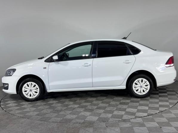 Volkswagen Polo V Рестайлинг с пробегом 2018 года, цена 950 000 рублей, 82806 км, седан, Автокод Объявления