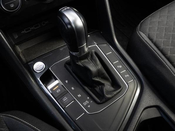 Volkswagen Tiguan II с пробегом 2018 года, цена 2 170 000 рублей, 153601 км, внедорожник, Автокод Объявления