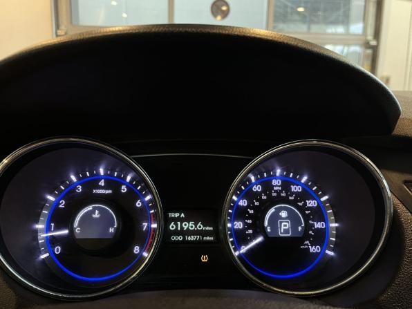 Hyundai Sonata VI (YF) с пробегом 2010 года, цена 860 000 рублей, 262012 км, седан, Автокод Объявления