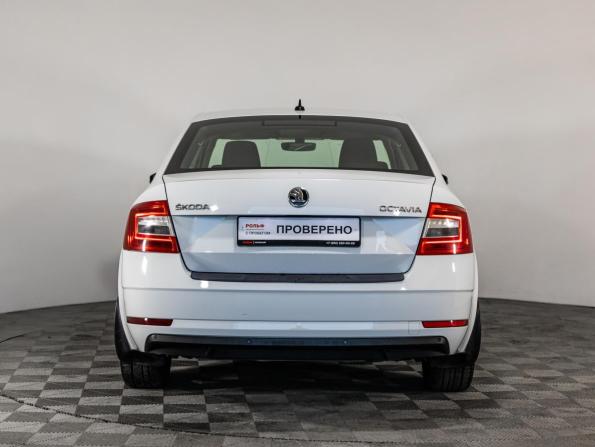 Skoda Octavia III (A7) Рестайлинг с пробегом 2018 года, цена 1 599 000 рублей, 87000 км, лифтбек, Автокод Объявления