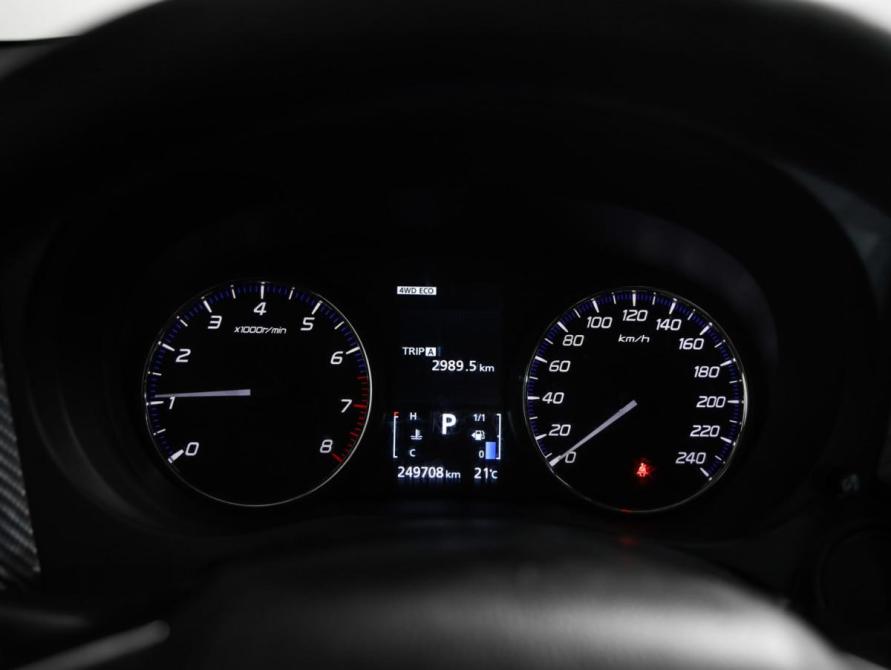 Mitsubishi Outlander III Рестайлинг 2 Санкт-Петербург  - изображение 13