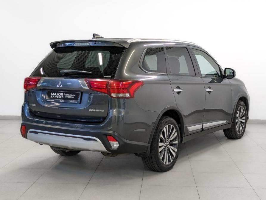 Mitsubishi Outlander III Рестайлинг 3 Санкт-Петербург  - изображение 5