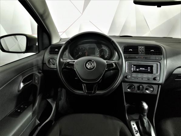 Volkswagen Polo V Рестайлинг с пробегом 2016 года, цена 935 150 рублей, 105354 км, седан, Автокод Объявления