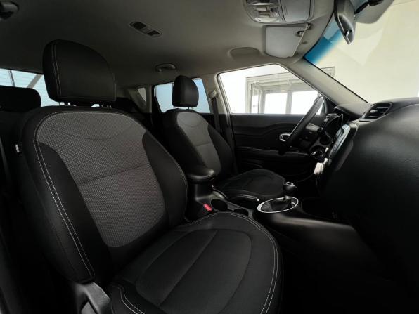 Kia Soul II Рестайлинг с пробегом 2018 года, цена 1 650 000 рублей, 122772 км, хэтчбек, Автокод Объявления
