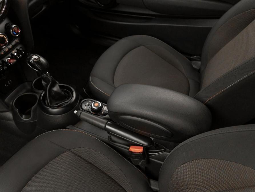 Mini Hatch III (F55/F56) Москва  - изображение 14