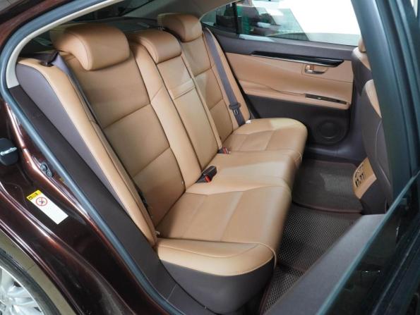 Lexus ES VI Рестайлинг с пробегом 2017 года, цена 3 299 000 рублей, 111056 км, седан, Автокод Объявления