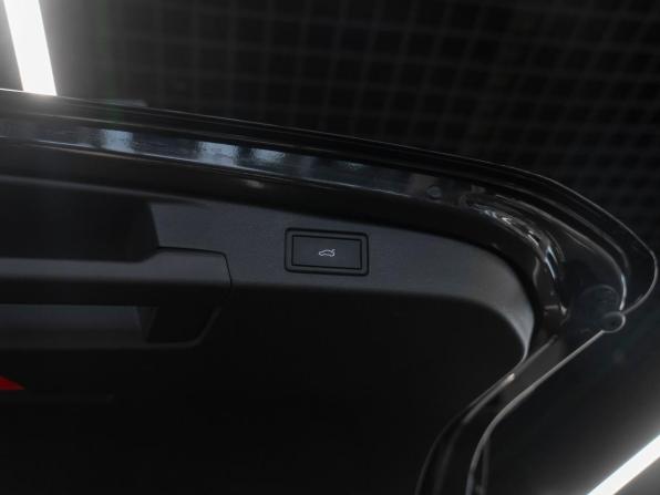 Volkswagen Tiguan III (China Market) с пробегом 2026 года, цена 4 700 000 рублей, 917 км, внедорожник, Автокод Объявления