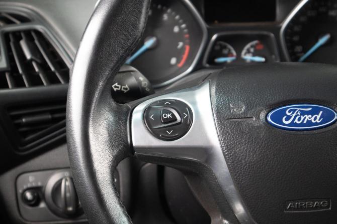 Ford Kuga II с пробегом 2014 года, цена 1 099 000 рублей, 250000 км, внедорожник, Автокод Объявления