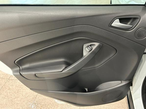 Ford Kuga II с пробегом 2015 года, цена 1 049 000 рублей, 244680 км, внедорожник, Автокод Объявления