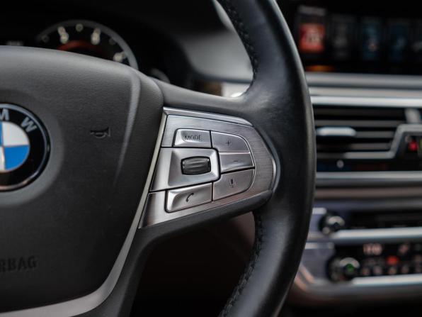 BMW 7 серии VI (G11/G12) с пробегом 2016 года, цена 3 870 000 рублей, 151481 км, седан, Автокод Объявления