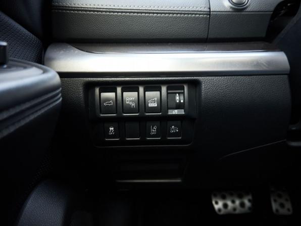 Subaru Outback V Рестайлинг с пробегом 2018 года, цена 2 287 300 рублей, 213552 км, универсал, Автокод Объявления