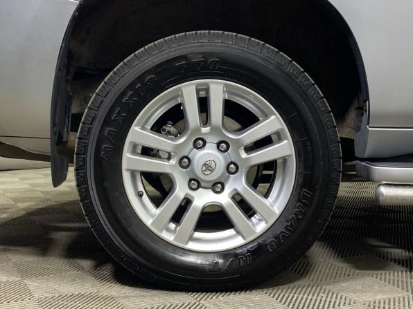 Toyota Land Cruiser Prado 150 Series с пробегом 2010 года, цена 2 369 000 рублей, 362120 км, внедорожник, Автокод Объявления