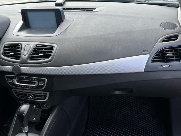 Renault Fluence I с пробегом 2012 года, цена 750 000 рублей, 182652 км, седан, Автокод Объявления