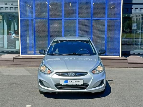 Hyundai Solaris I с пробегом 2014 года, цена 785 000 рублей, 140000 км, седан, Автокод Объявления