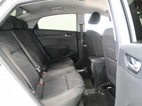 Hyundai Solaris II Рестайлинг с пробегом 2021 года, цена 1 729 900 рублей, 76000 км, седан, Автокод Объявления