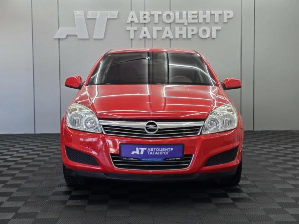 Opel Astra H Рестайлинг с пробегом 2013 года, цена 669 000 рублей, 199000 км, седан, Автокод Объявления
