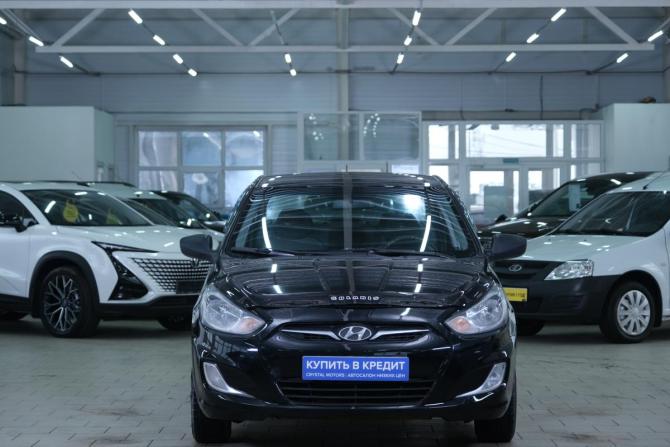Hyundai Solaris I с пробегом 2013 года, цена 849 000 рублей, 260000 км, седан, Автокод Объявления