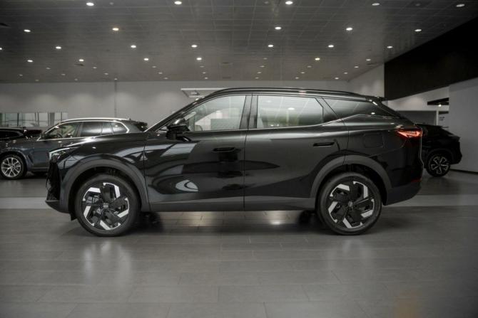 Новый Omoda C7 2026 года, цена 3 499 000 рублей, внедорожник, Автокод Объявления